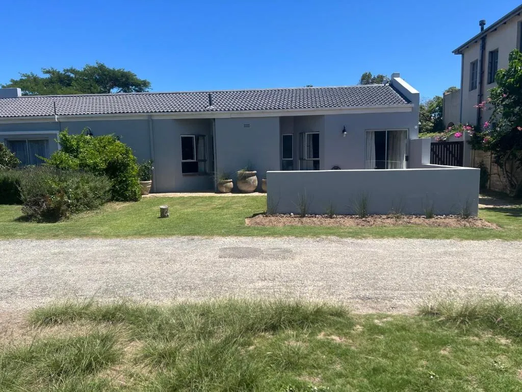 Leisure Escape Cottage - Knysna — holiday home in Leisure Isle, Knysna