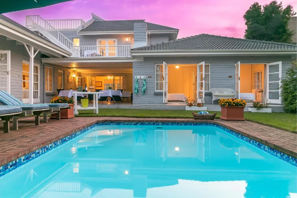The Knysna Belle Guest House — guest house in Leisure Isle, Knysna